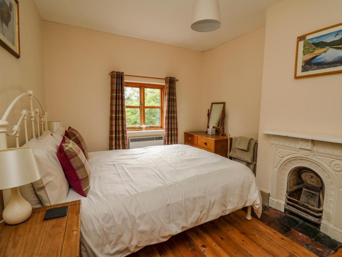 Byrdir Cottage Llanwrthwl Eksteriør bilde